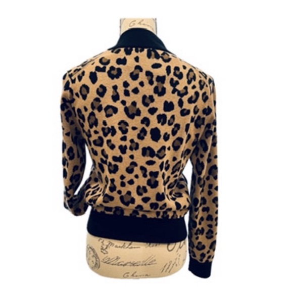 J. Crew Leopard Bomber Sweater
Jacket • X-Small • Full-zip • New - Picture 4 of 6